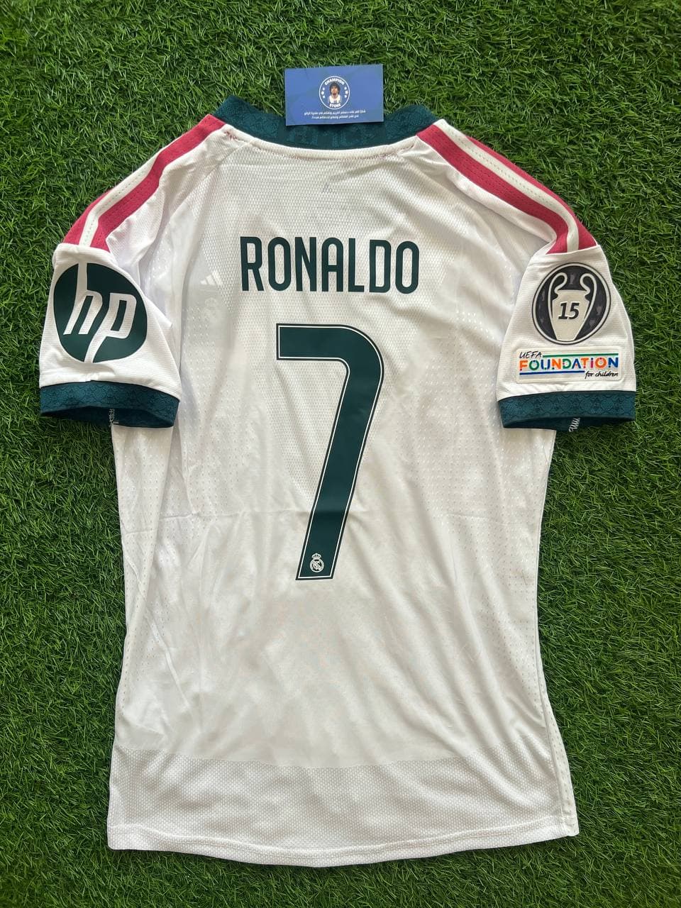 قميص نادي ريال مدريد الاساسي موسم 2026-2027 نسخة لاعبين باسم ورقم الاسطورة رونالدو واضافات الابطال