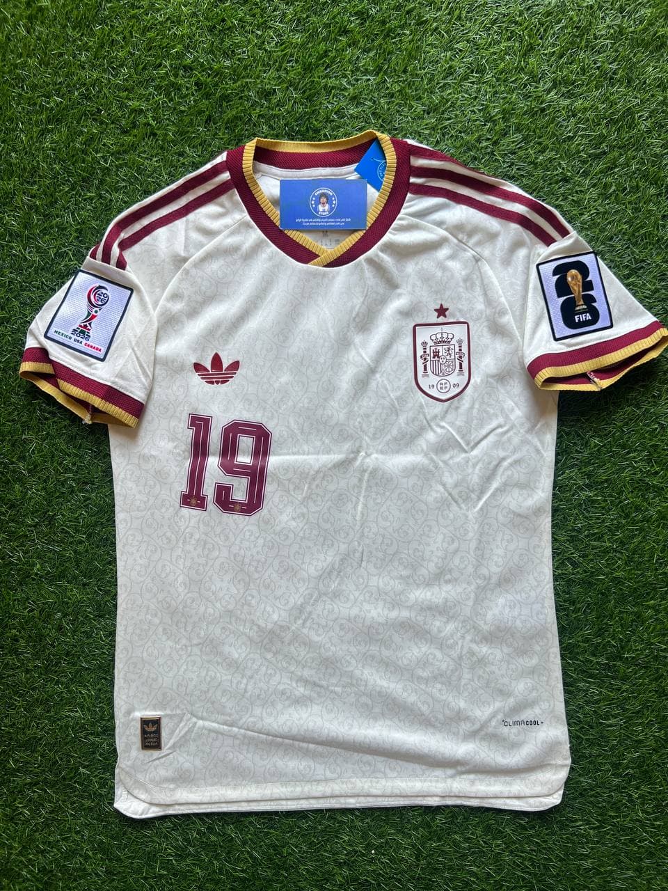 قميص المنتخب الاسباني الاحتياطي لكاس العالم 2026 نسخة اللاعبين باسم ورقم لامين يامال