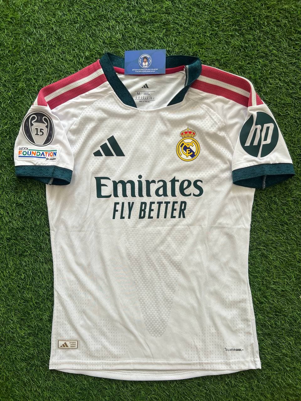 قميص نادي ريال مدريد الاساسي موسم 2026-2027 نسخة لاعبين باسم ورقم الاسطورة رونالدو واضافات الابطال