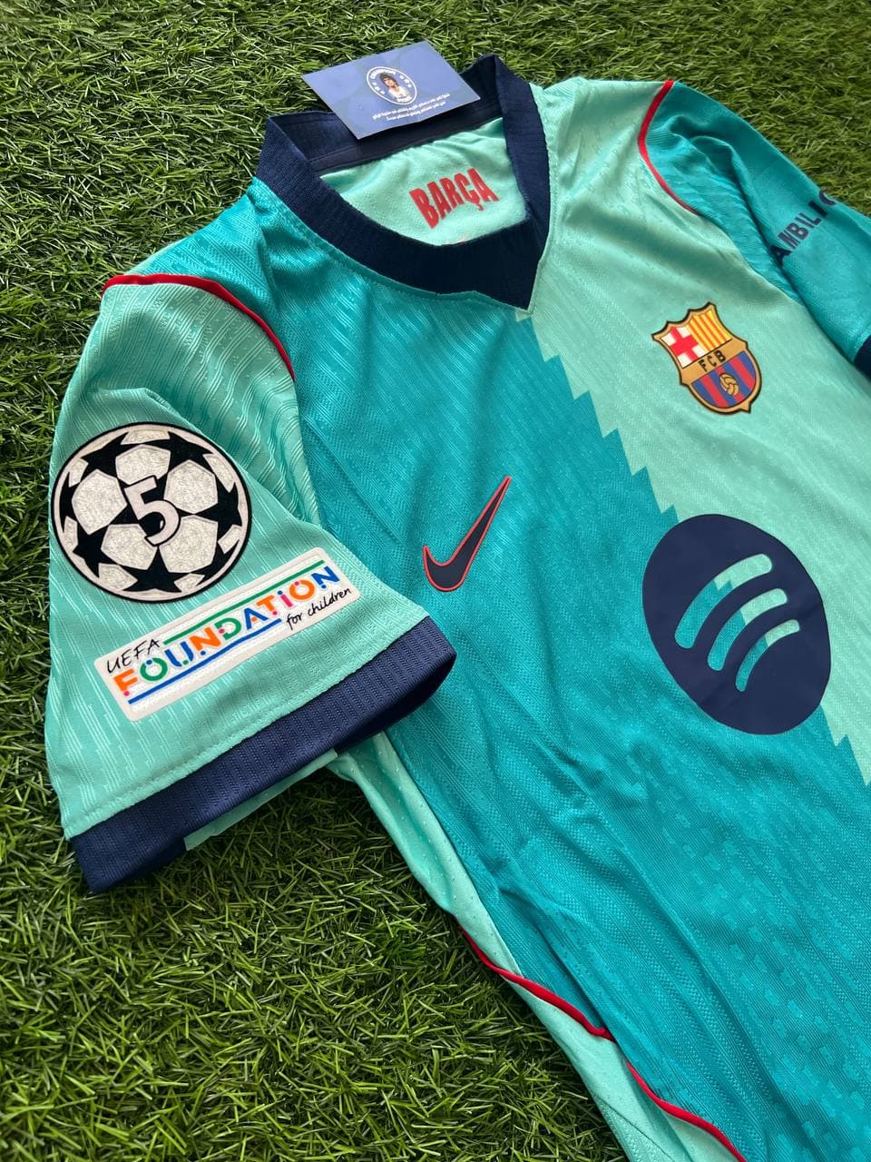 قميص نادي برشلونة الثالث موسم 2026-2027 نسخة لاعبين باضافات الابطال