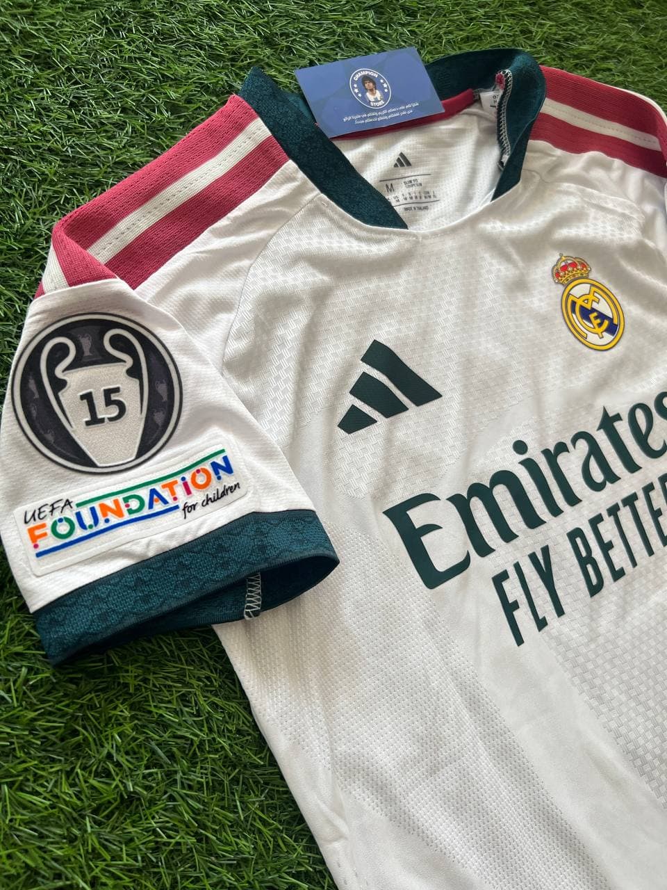 قميص نادي ريال مدريد الاساسي موسم 2026-2027 نسخة لاعبين باسم ورقم الاسطورة رونالدو واضافات الابطال